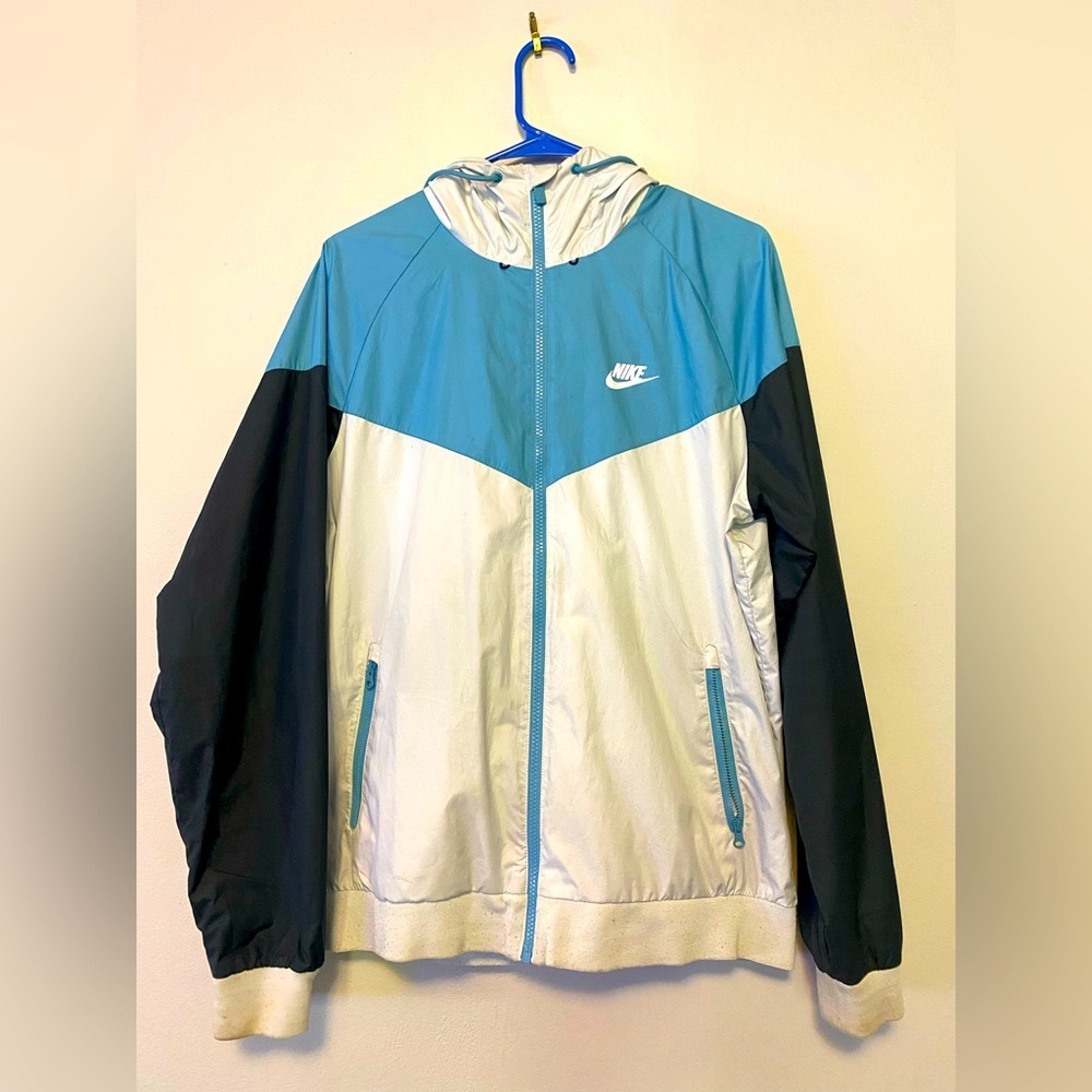 NIKE zip-up hoodie windbreaker jacket. Size medium. Lightly worn.